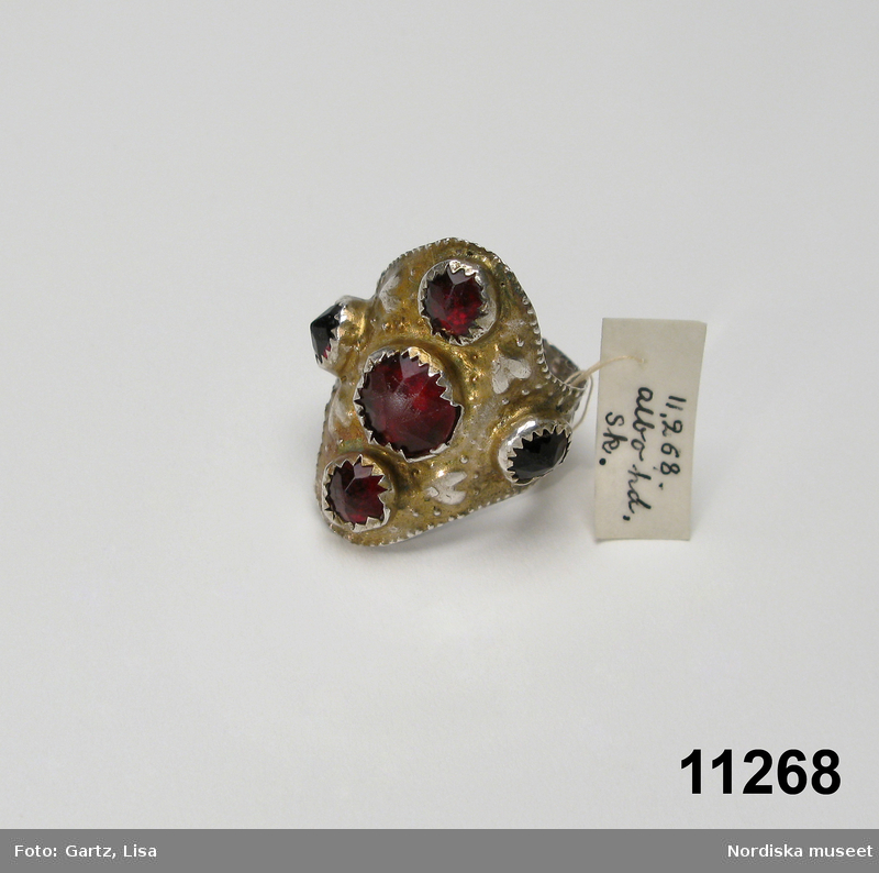Ring
