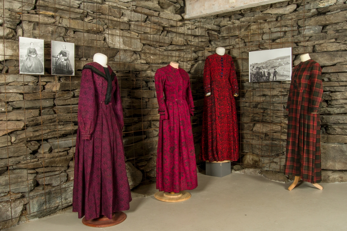 Utstilling "Klæan våre, Museumsskatter". Foto/Photo.