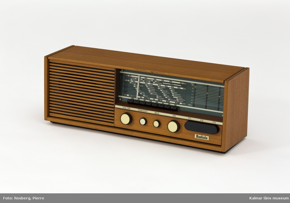 Radioapparat Kalmar läns museum / DigitaltMuseum