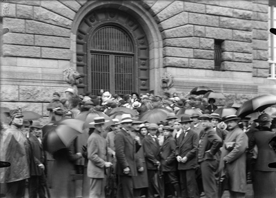 Norges Bank ved krigsutbruddet i 1914.. Foto/Photo.